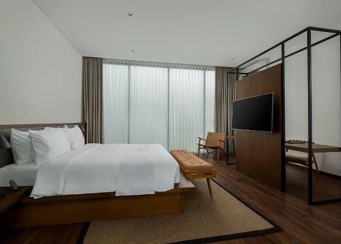 Talisman - Stylish With Rooftop 5 Mins To 别墅 坎古