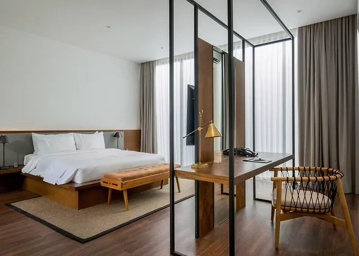 Talisman - Stylish With Rooftop 5 Mins To 坎古